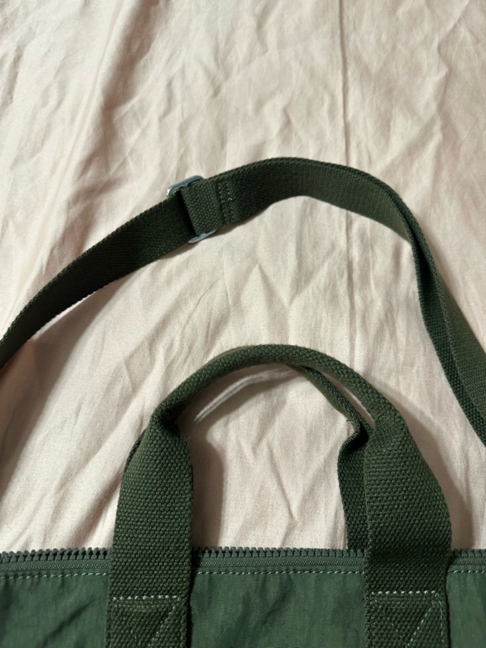 KIPLING FIELD GREEN ELEVA LARGE CONVERTIBLE TOTE/CROSSBODY BAG - Picture 7 of 11